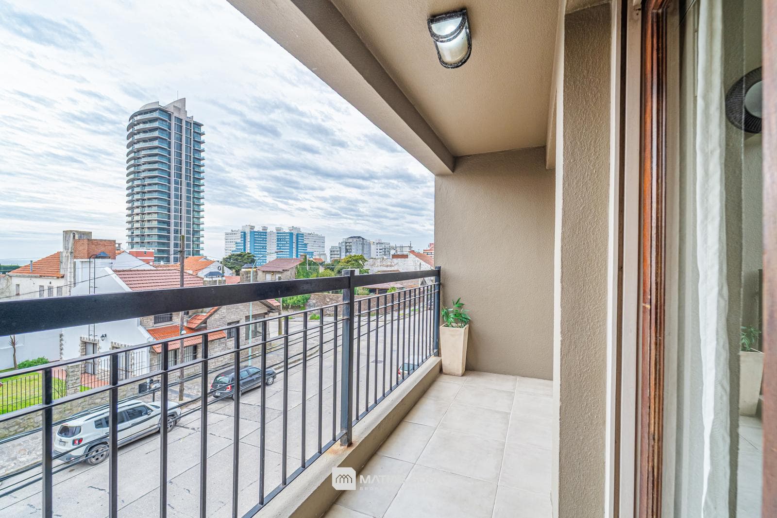 For Sale - Apartment - 3-room - on the street side - with a balcony - Stella Maris