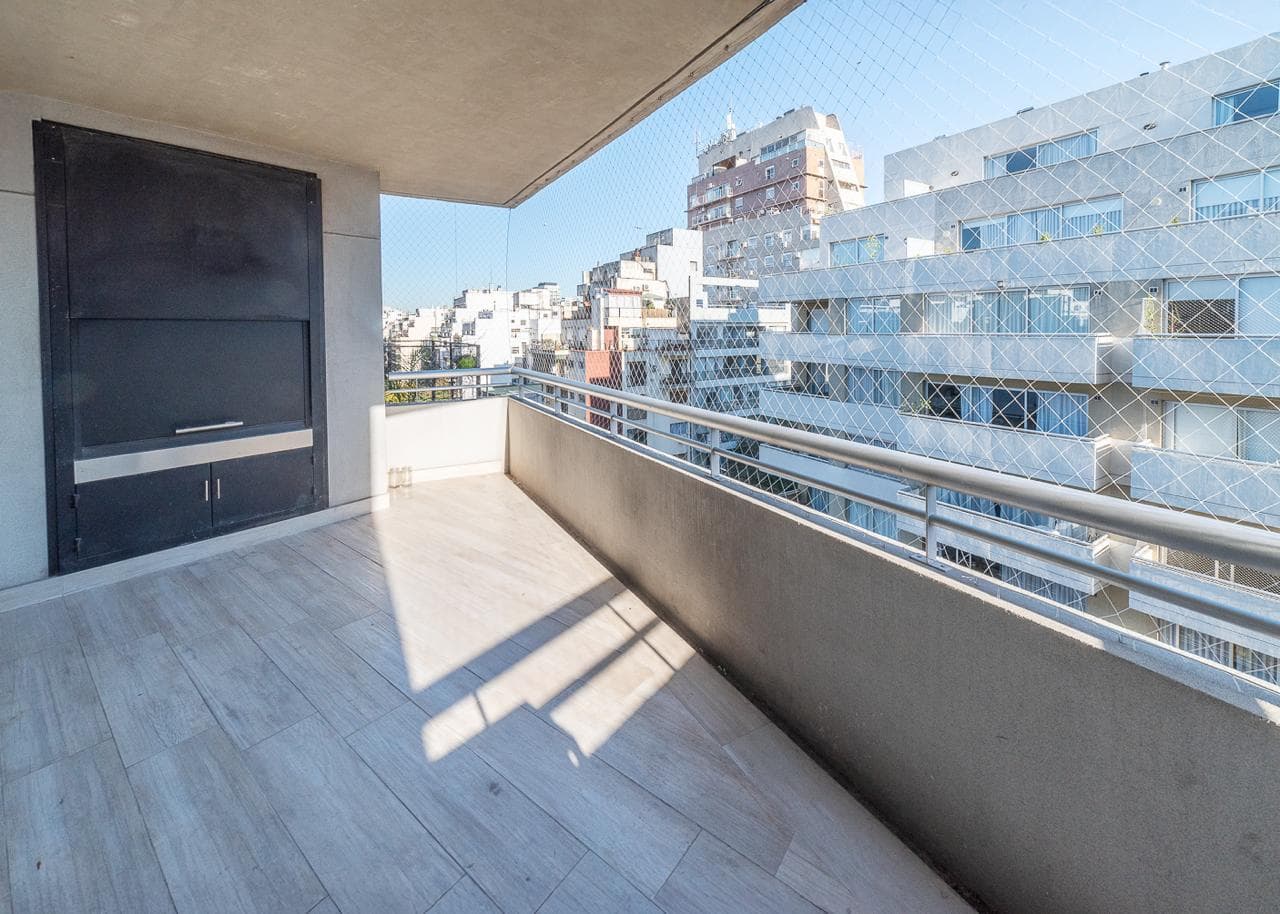 4-room apartment for sale in Belgrano with a terrace-style balcony and barbecue.