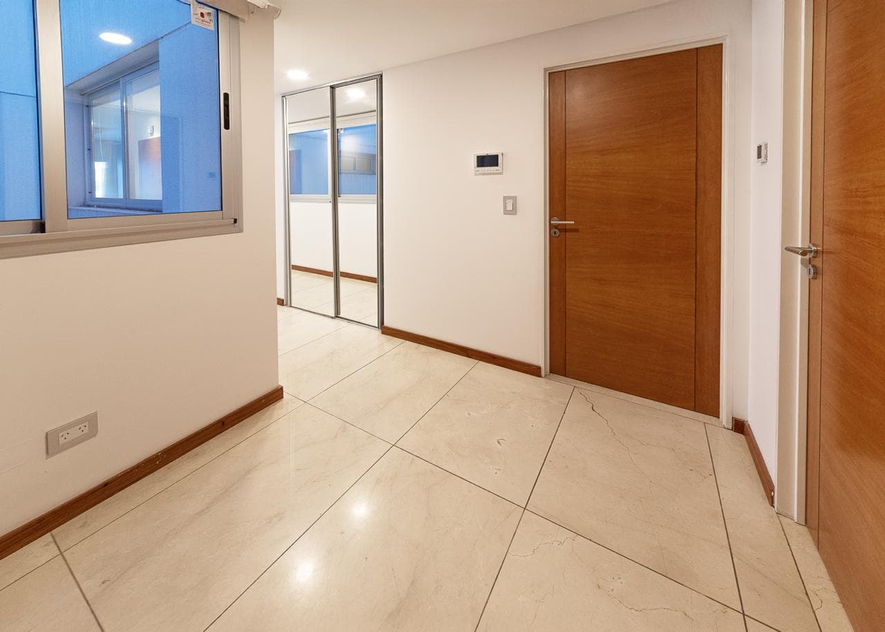 4-room apartment for sale in Belgrano with a terrace-style balcony and barbecue.