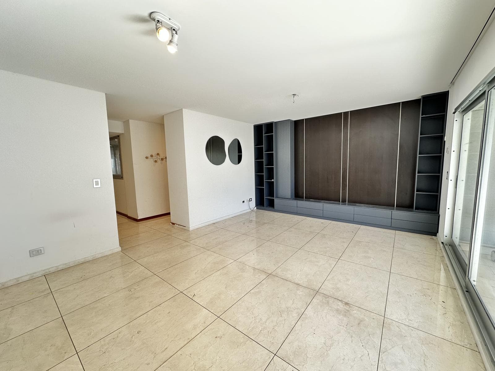 4-room apartment for sale in Belgrano with a terrace-style balcony and barbecue.