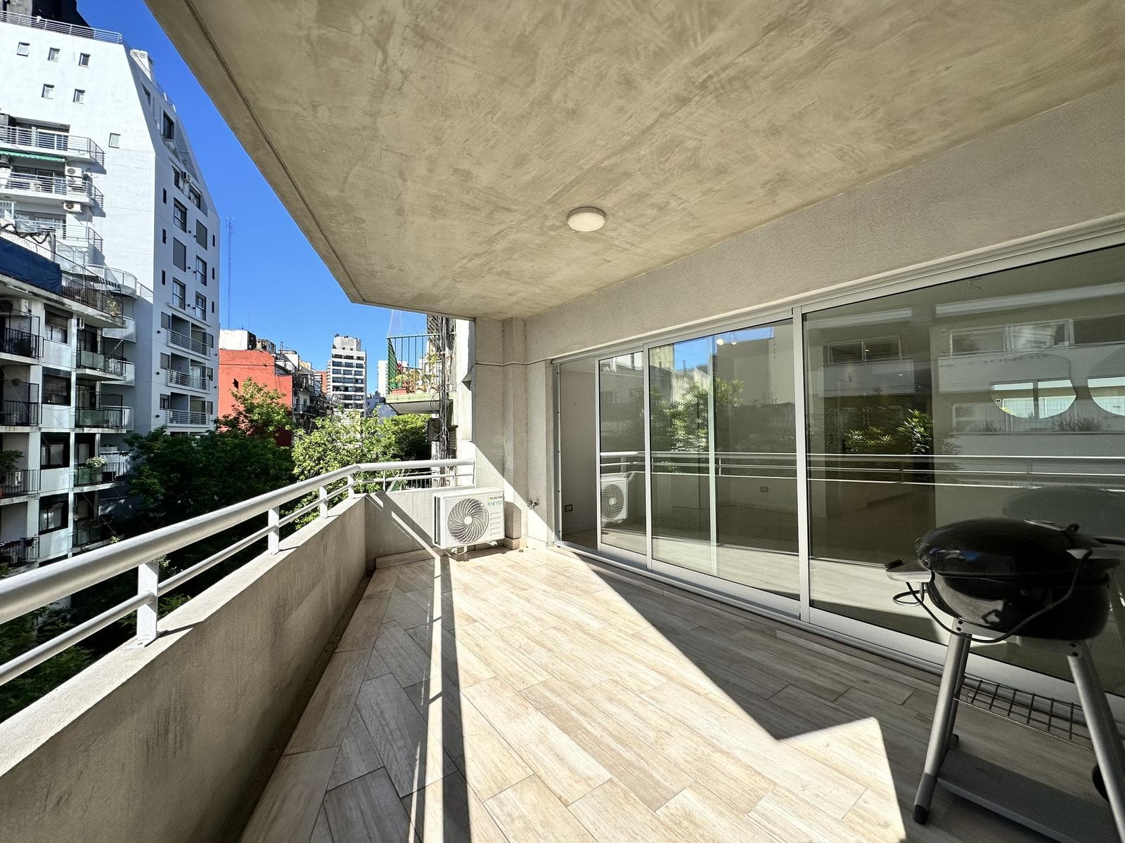 4-room apartment for sale in Belgrano with a terrace-style balcony and barbecue.
