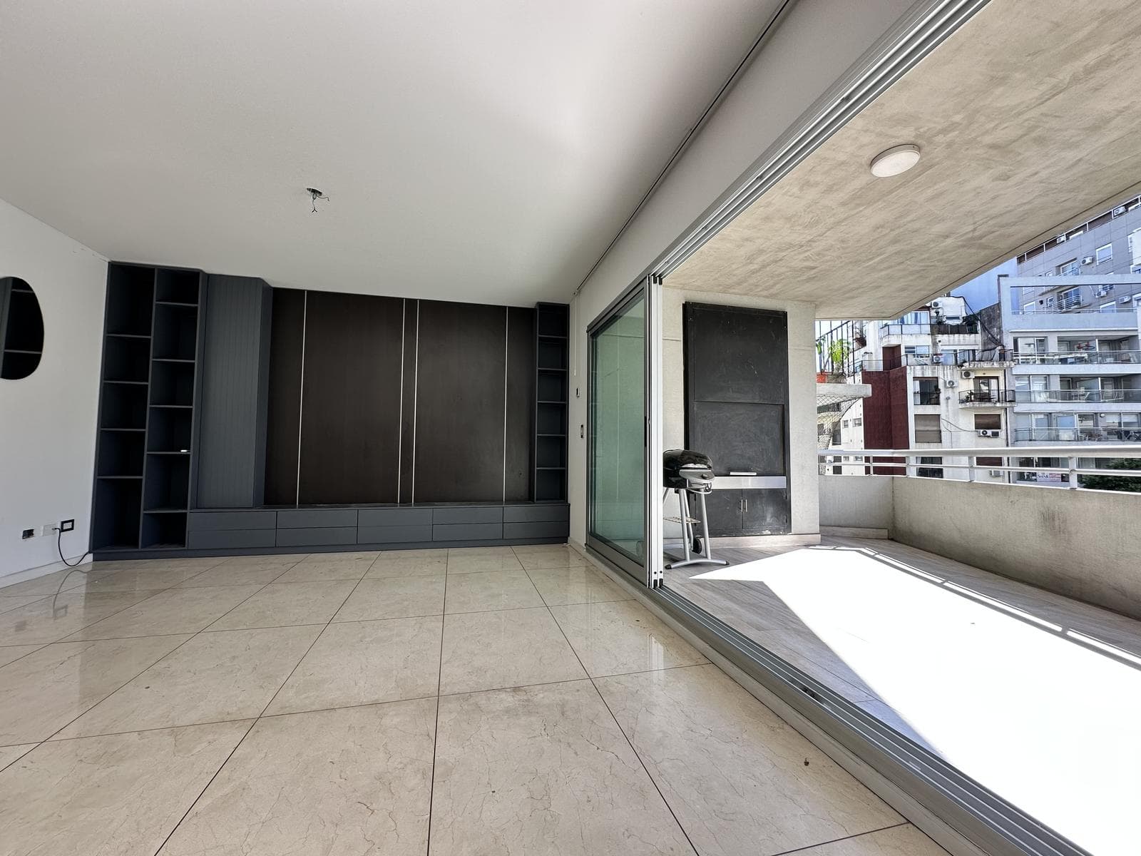 4-room apartment for sale in Belgrano with a terrace-style balcony and barbecue.