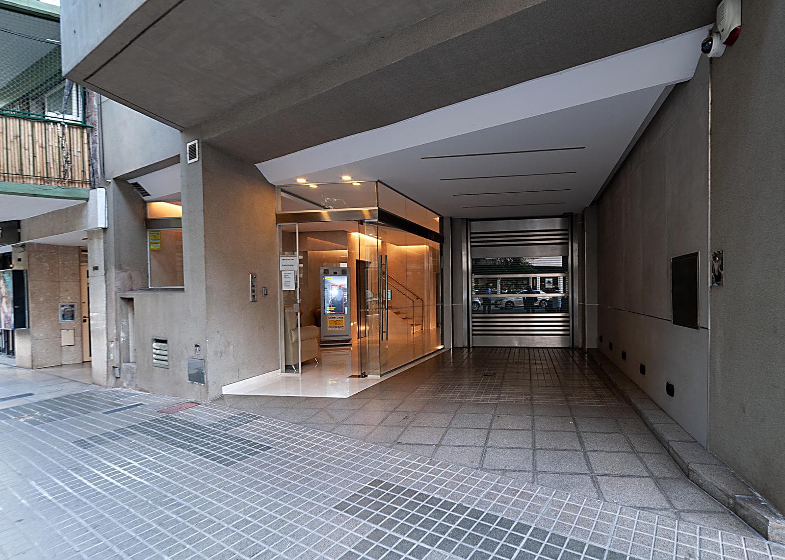 4-room apartment for sale in Belgrano with a terrace-style balcony and barbecue.