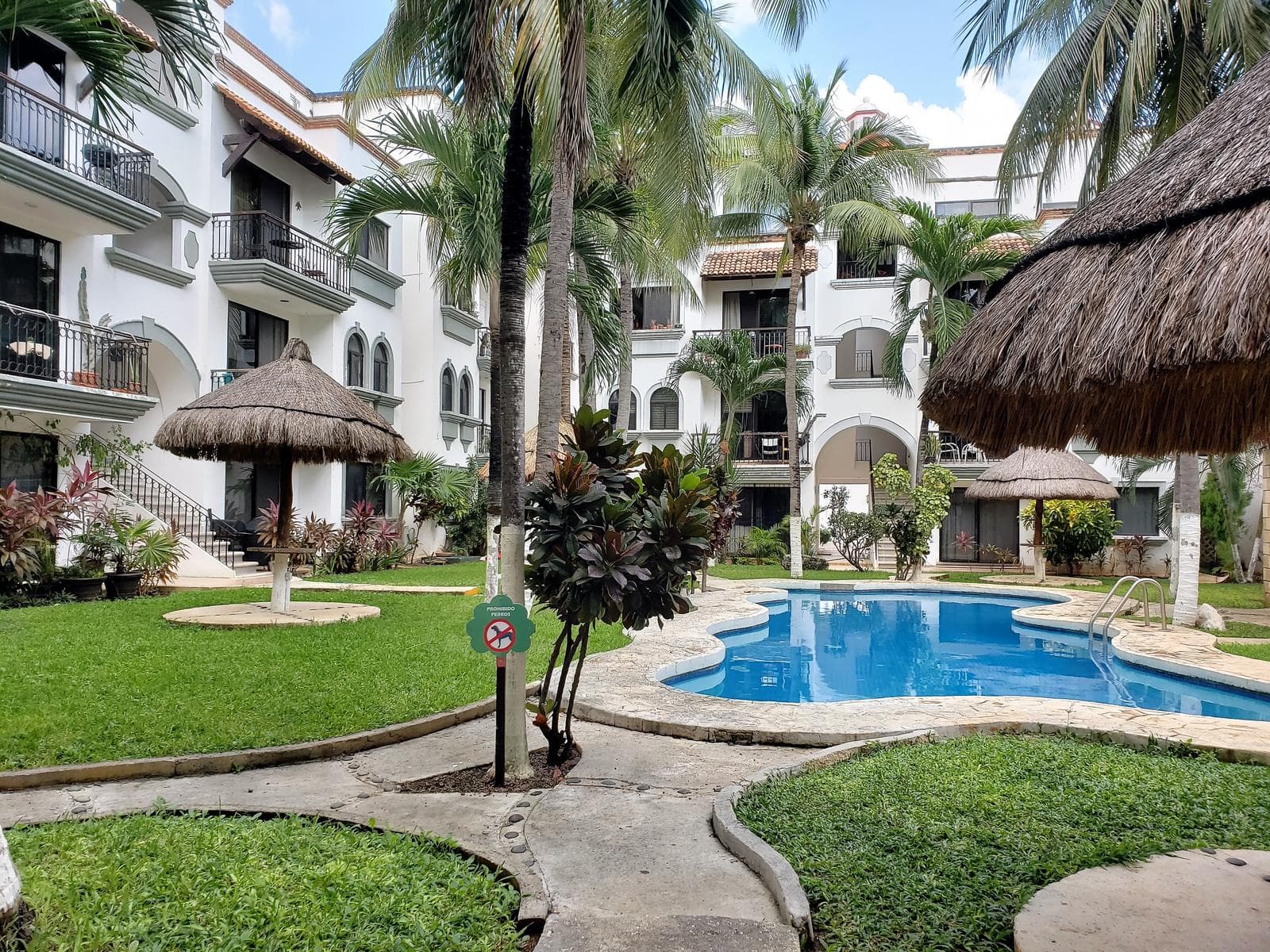 DEPARTAMENTO DE 3 RECAMARAS EN RENTA CANCÚN SM17
