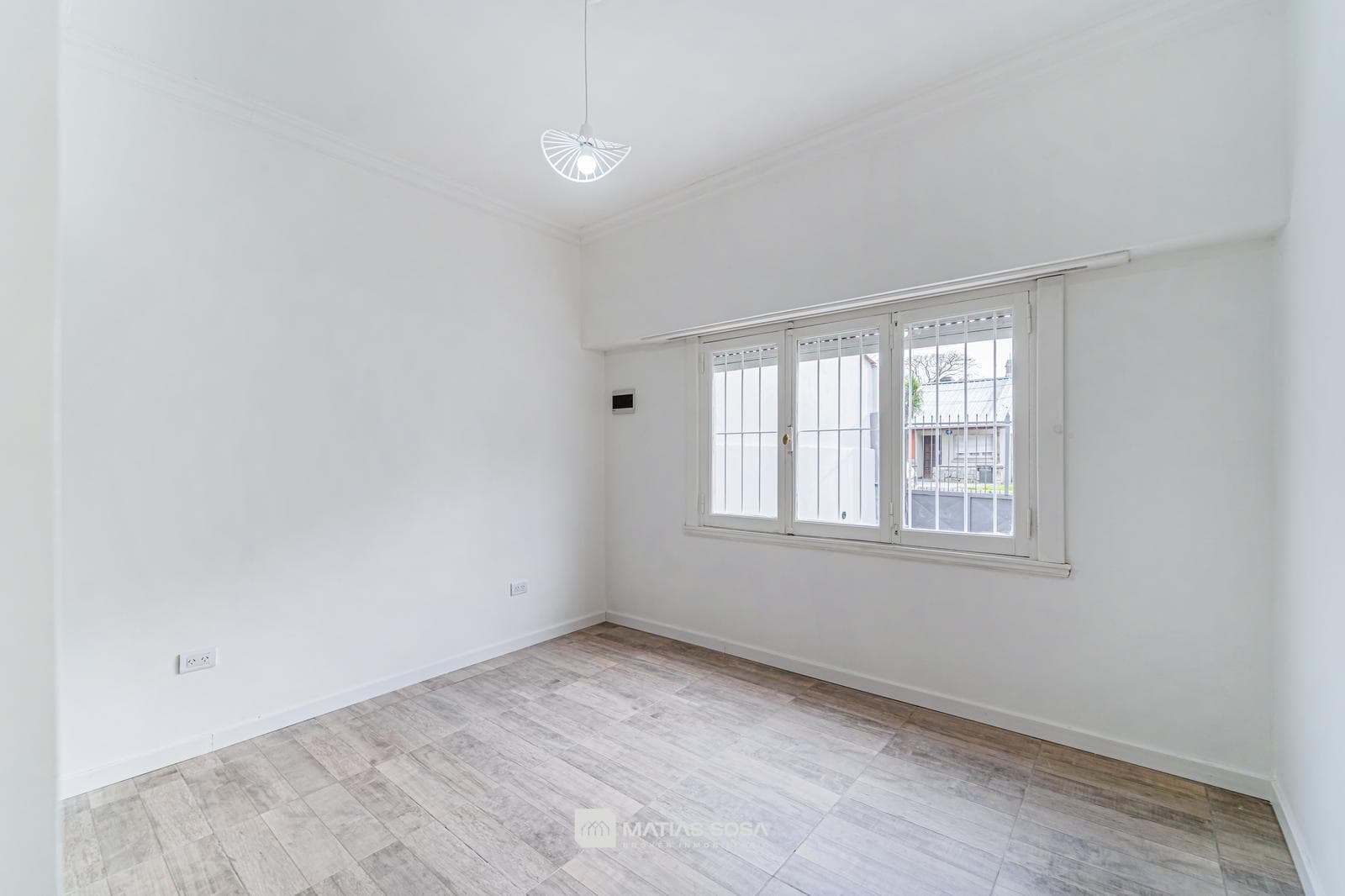 FOR SALE - Duplex - 3 Rooms - Garage - Patio - Renovated - No Maintenance Fees