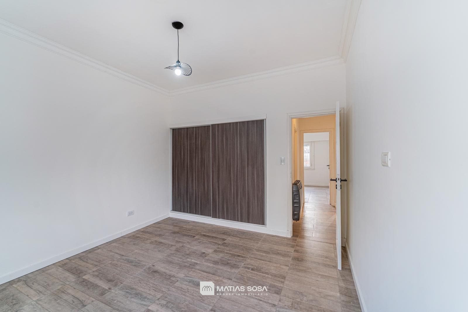 FOR SALE - Duplex - 3 Rooms - Garage - Patio - Renovated - No Maintenance Fees