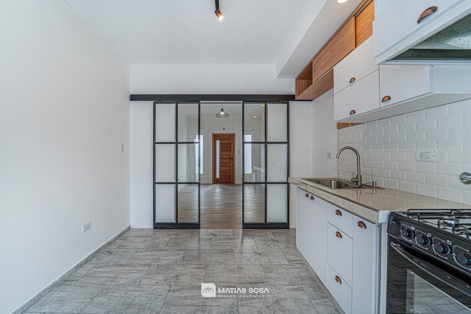 FOR SALE - Duplex - 3 Rooms - Garage - Patio - Renovated - No Maintenance Fees