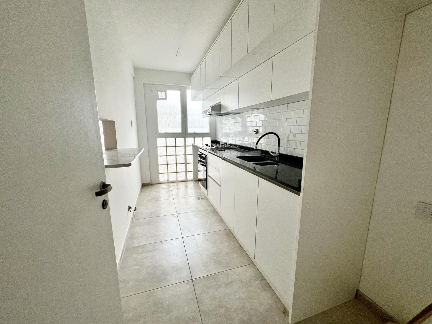 3-Bedroom Apartment for Sale with Garage in a Renovated Building in Belgrano