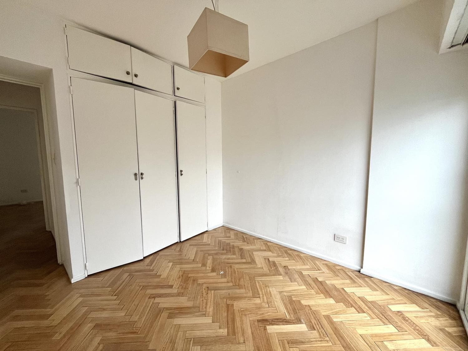 3-Bedroom Apartment for Sale with Garage in a Renovated Building in Belgrano
