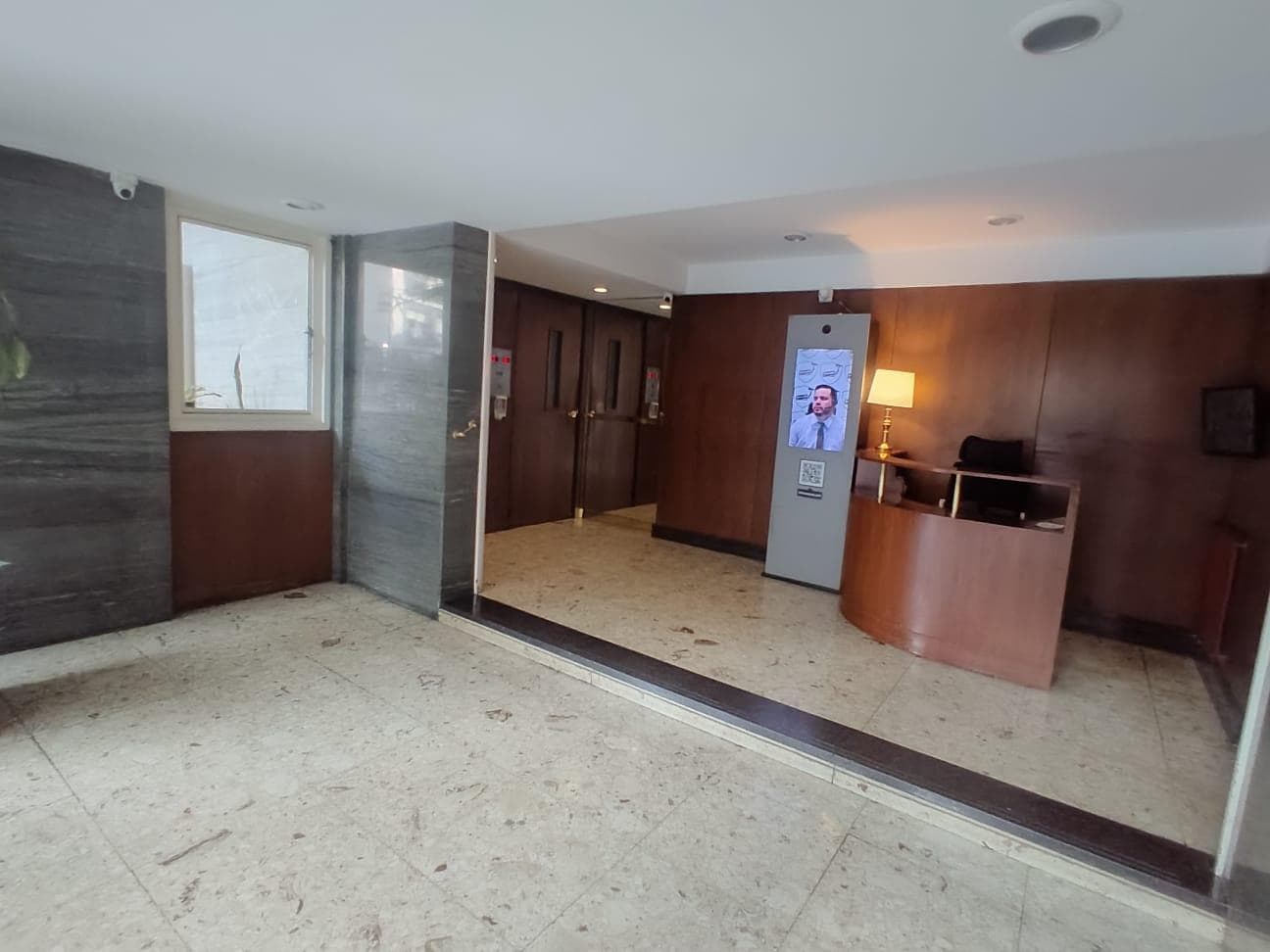 3-Bedroom Apartment for Sale with Garage in a Renovated Building in Belgrano