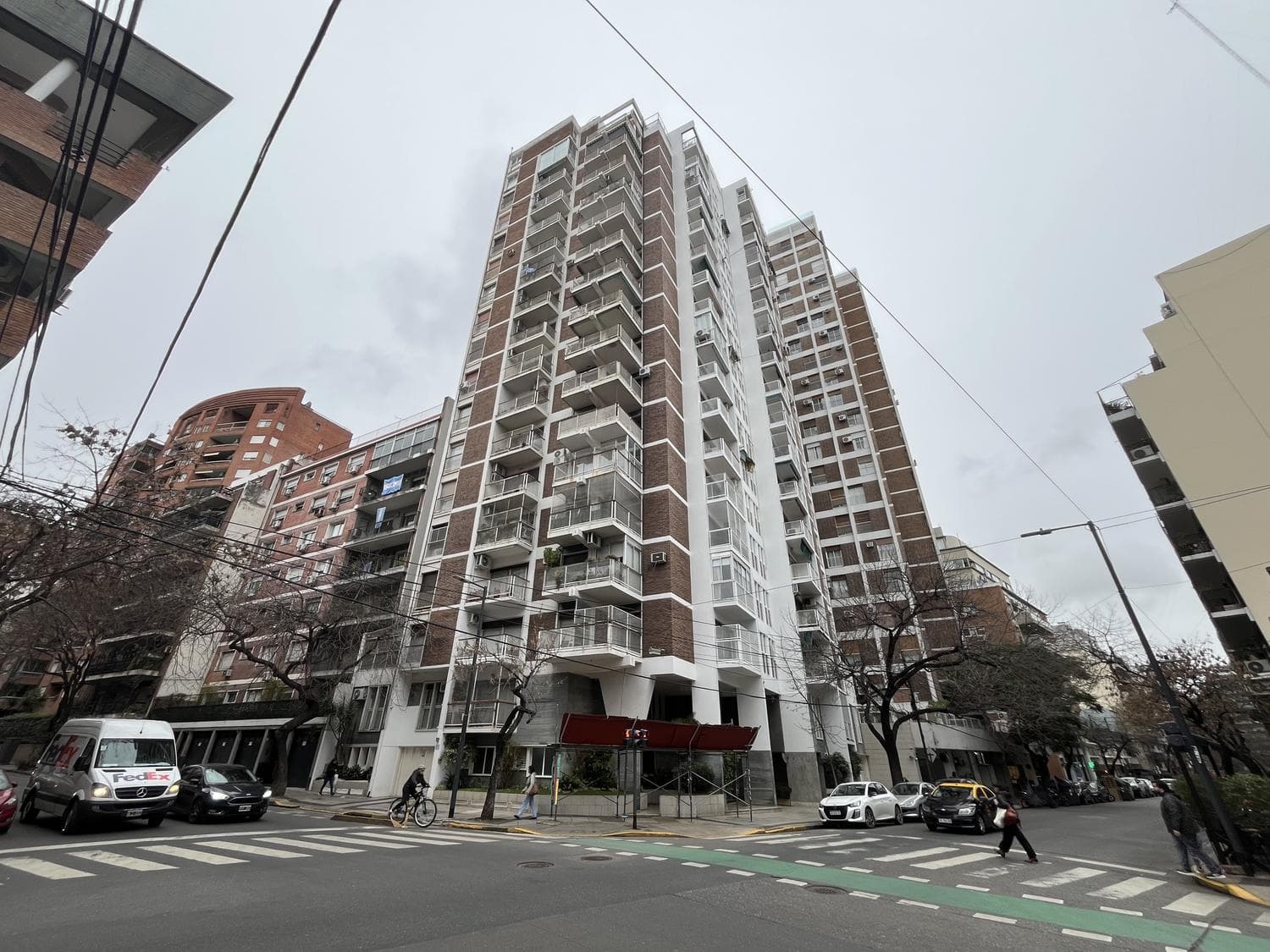 3-Bedroom Apartment for Sale with Garage in a Renovated Building in Belgrano