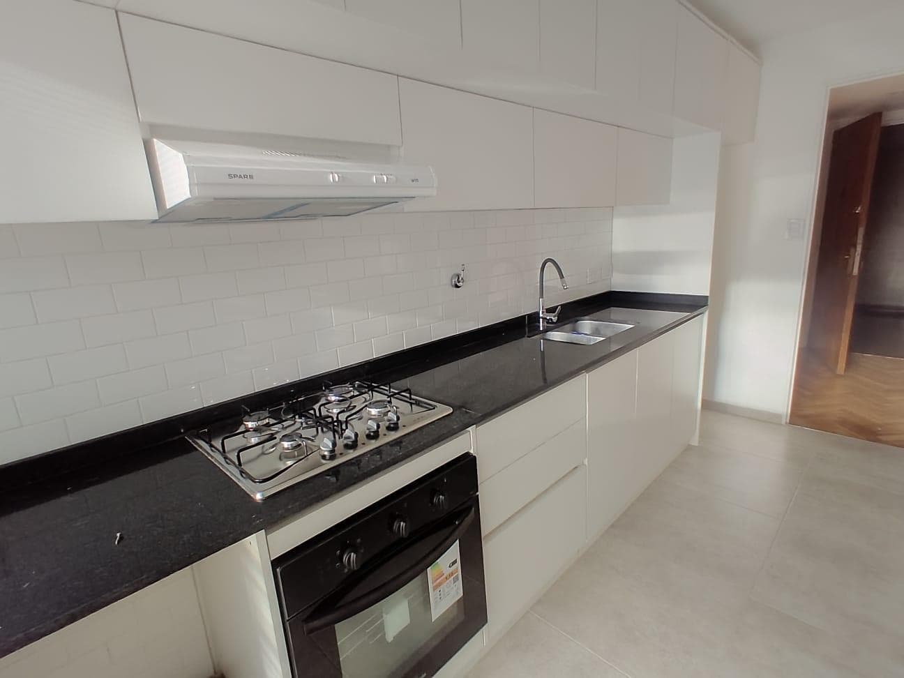 3-Bedroom Apartment for Sale with Garage in a Renovated Building in Belgrano