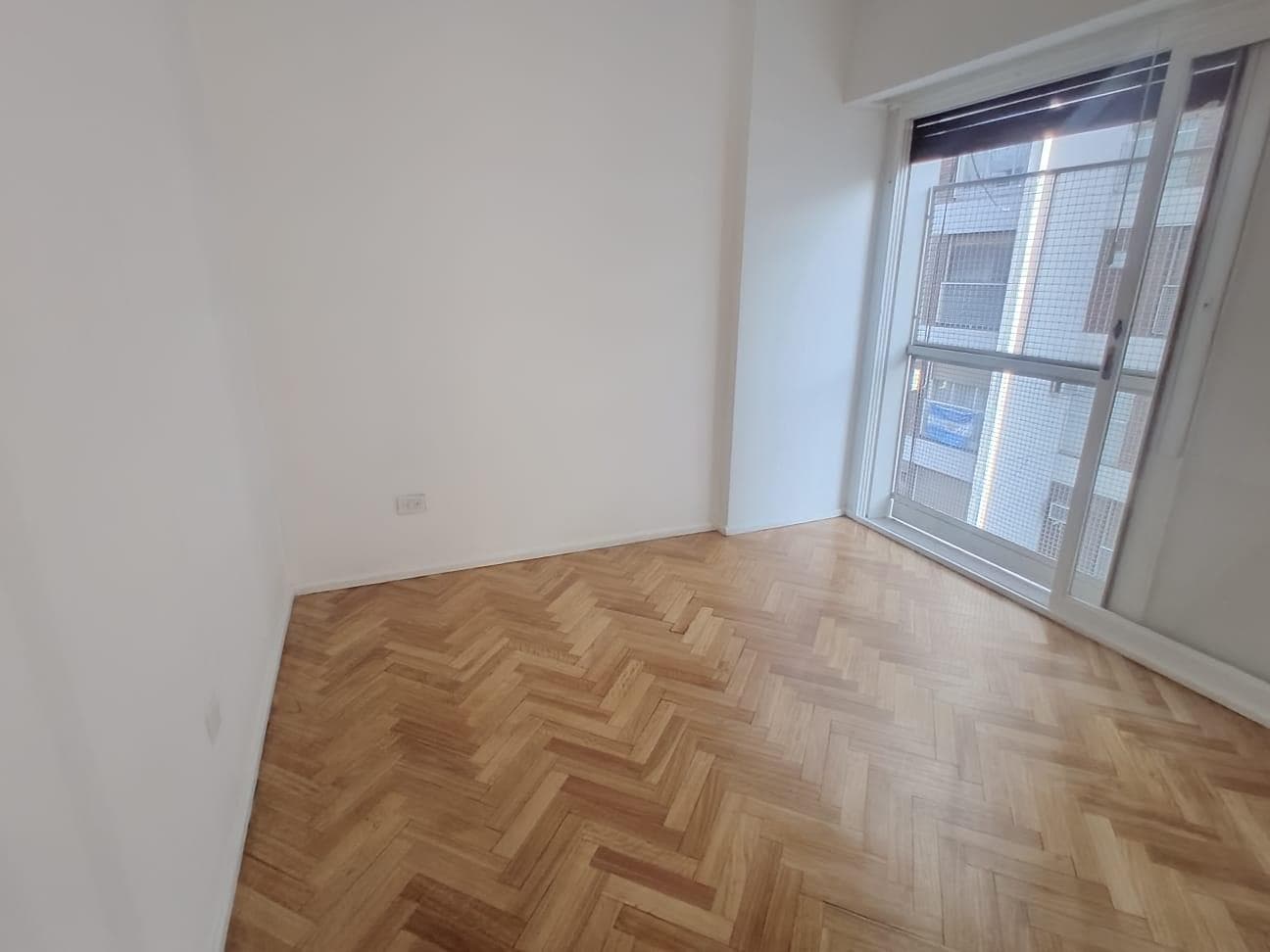 3-Bedroom Apartment for Sale with Garage in a Renovated Building in Belgrano