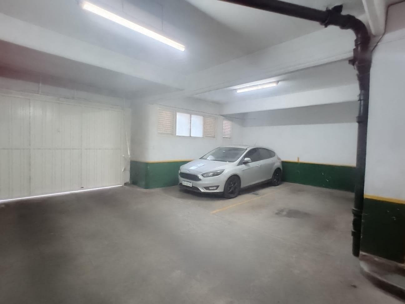 3-Bedroom Apartment for Sale with Garage in a Renovated Building in Belgrano