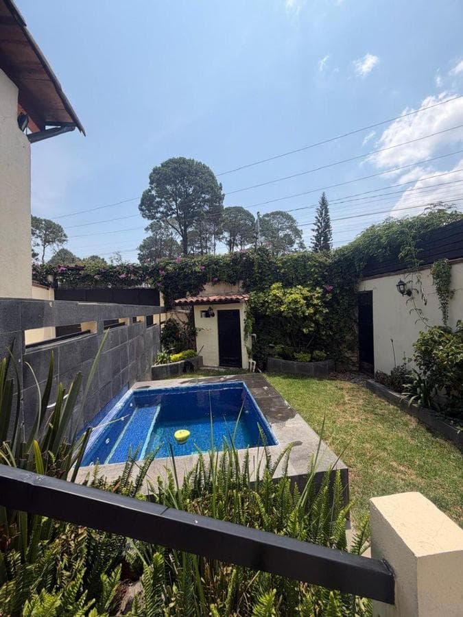 Casa con 3 recámaras en renta zona Avandaro