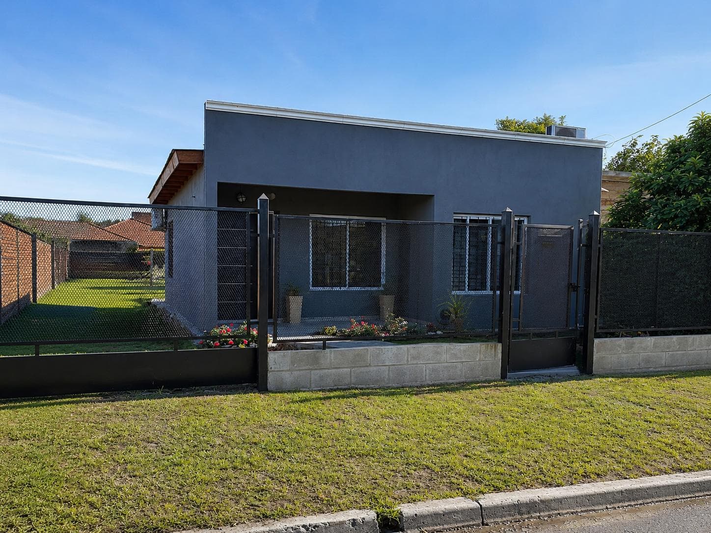 2-Bedroom House for Sale in Garín Escobar—Excellent Location