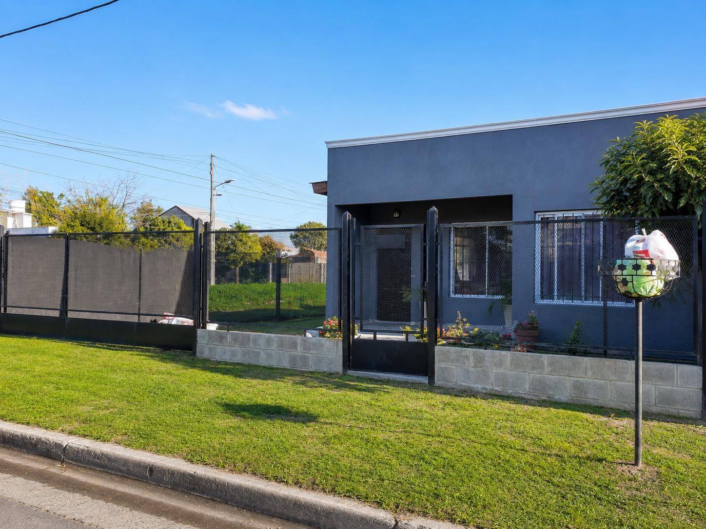2-Bedroom House for Sale in Garín Escobar—Excellent Location