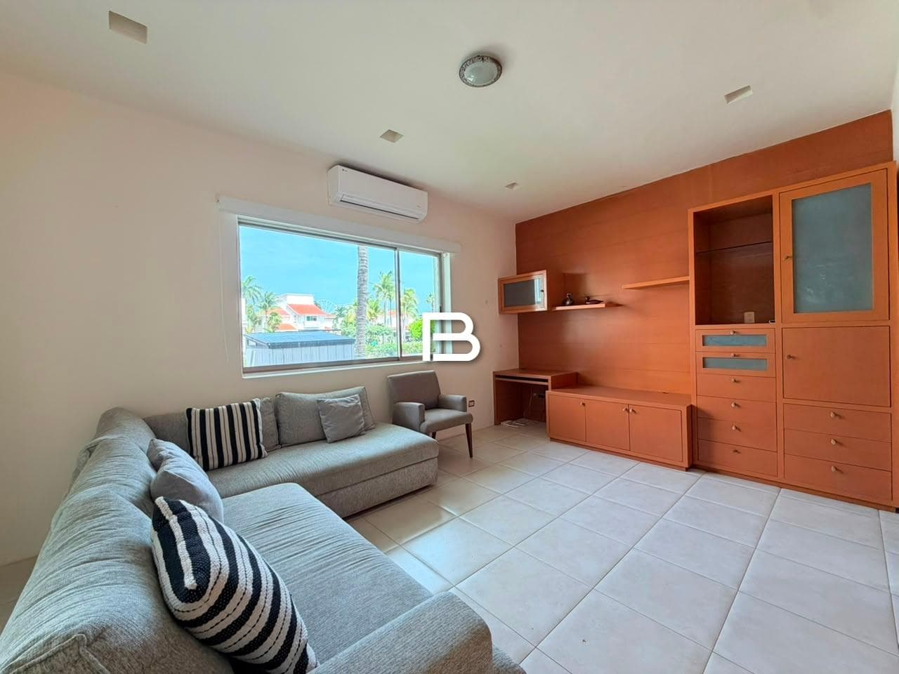 House in Isla Dorada