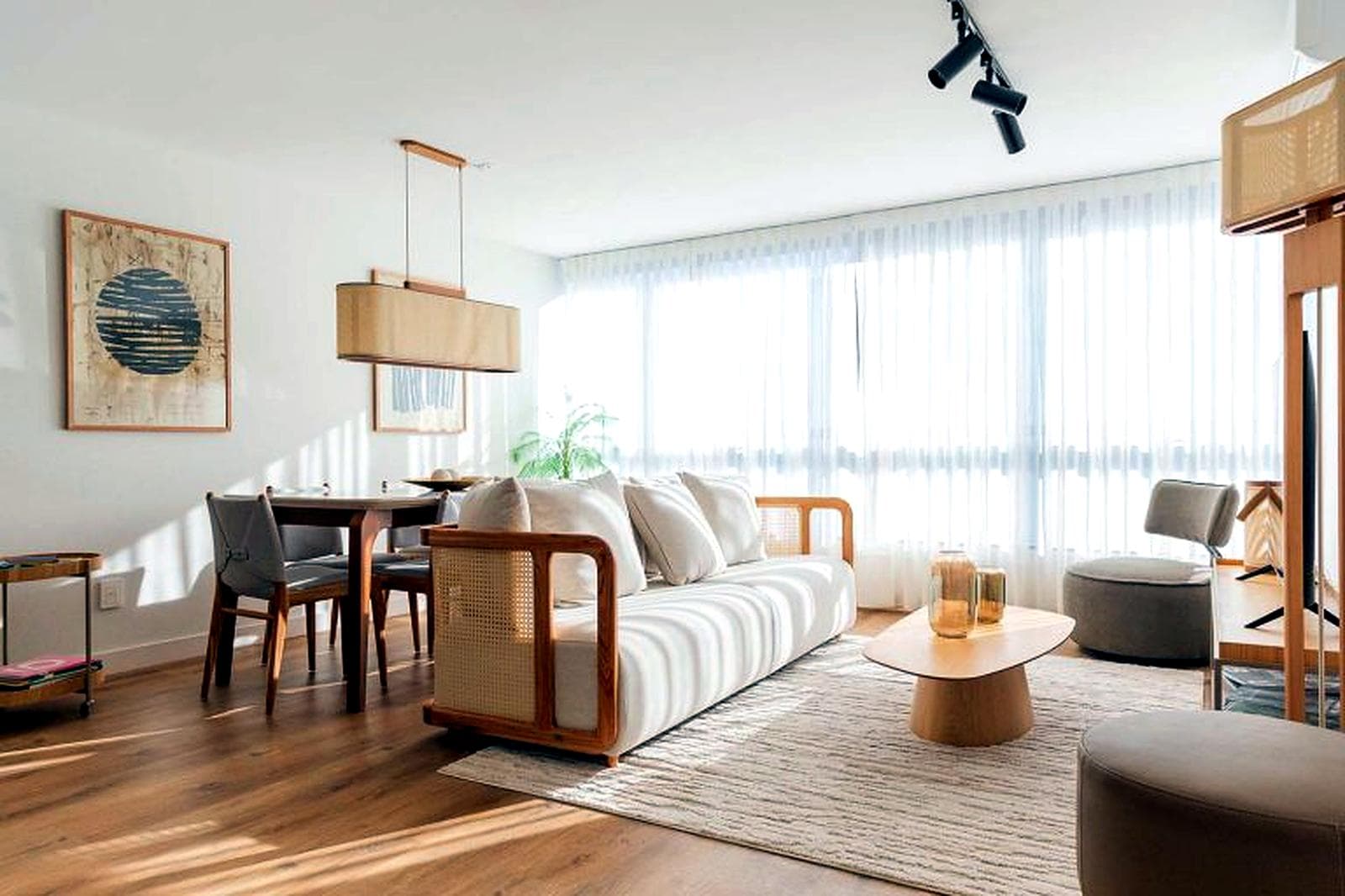 Two-Bedroom Apartment for Rent in Pocitos, Montevideo