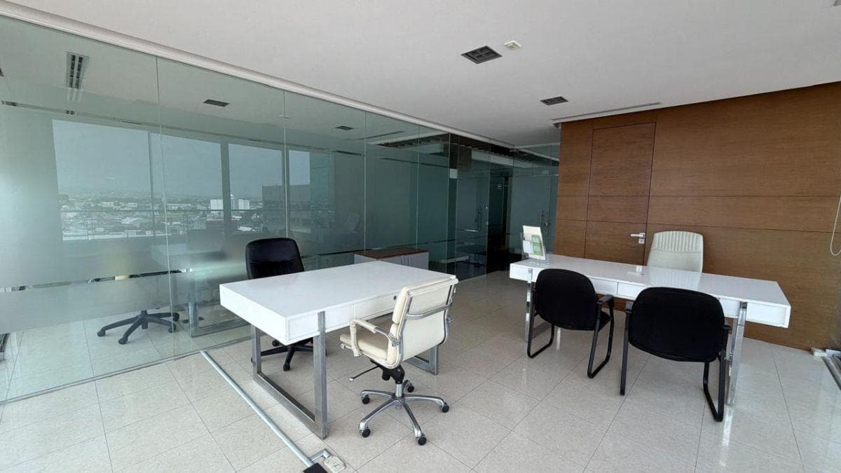 OFFICES FOR RENT AT TORRES JV