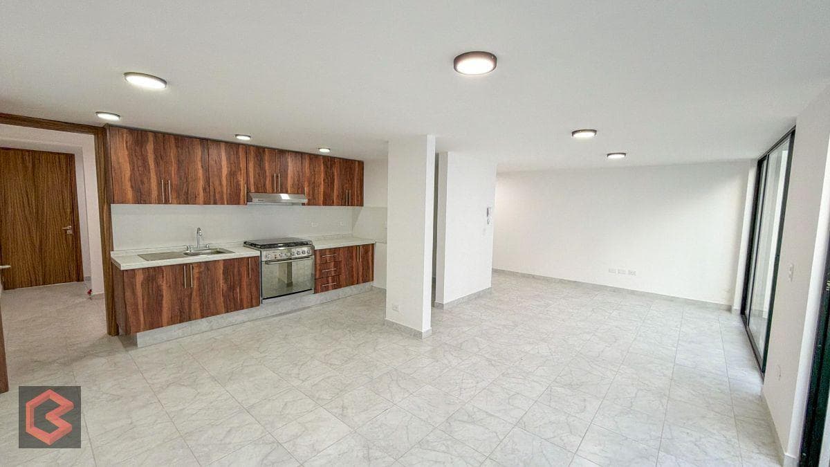 House for Sale in La Carcaña—In Impeccable Condition
