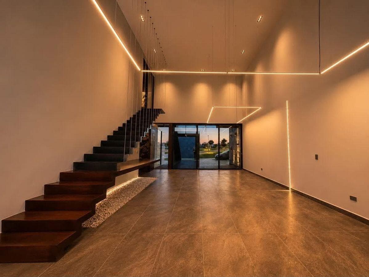HOUSE FOR SALE IN THE ANÁHUAC CLUSTER, LOMAS DE ANGELÓPOLIS III