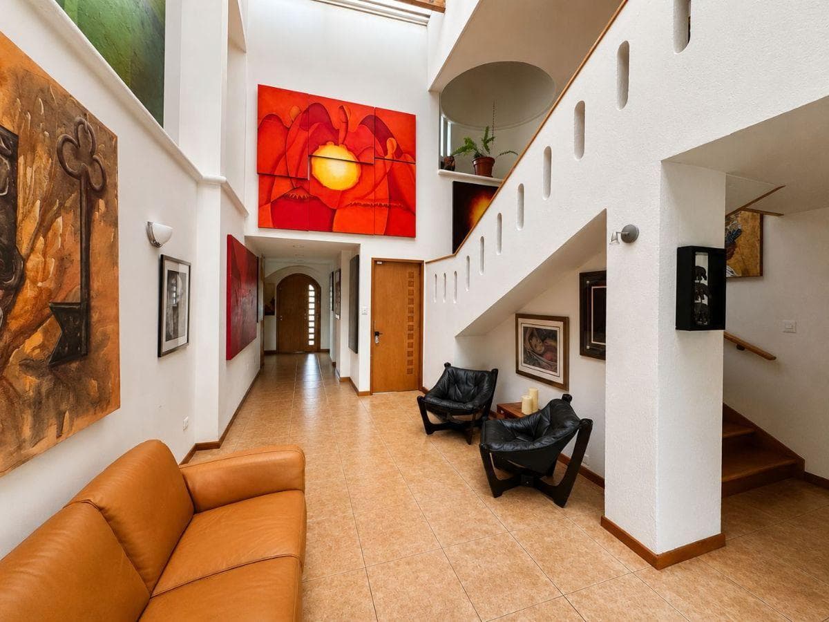 HOUSE FOR SALE IN LA VISTA