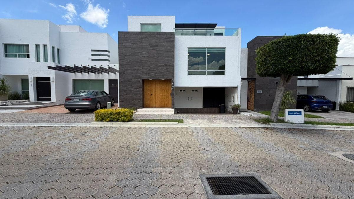 HOUSE FOR RENT | CLUSTER 888