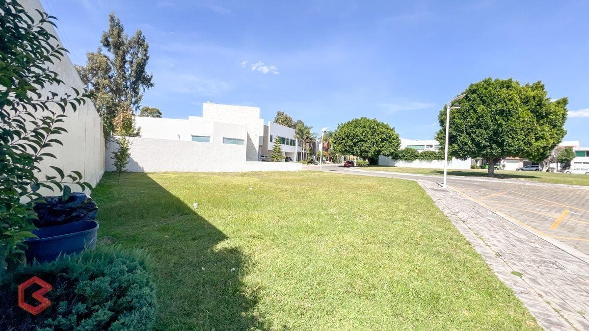 Unique lots for sale at Resindecial Quetzalcoatl 2 on the corner of Recta and Cholula