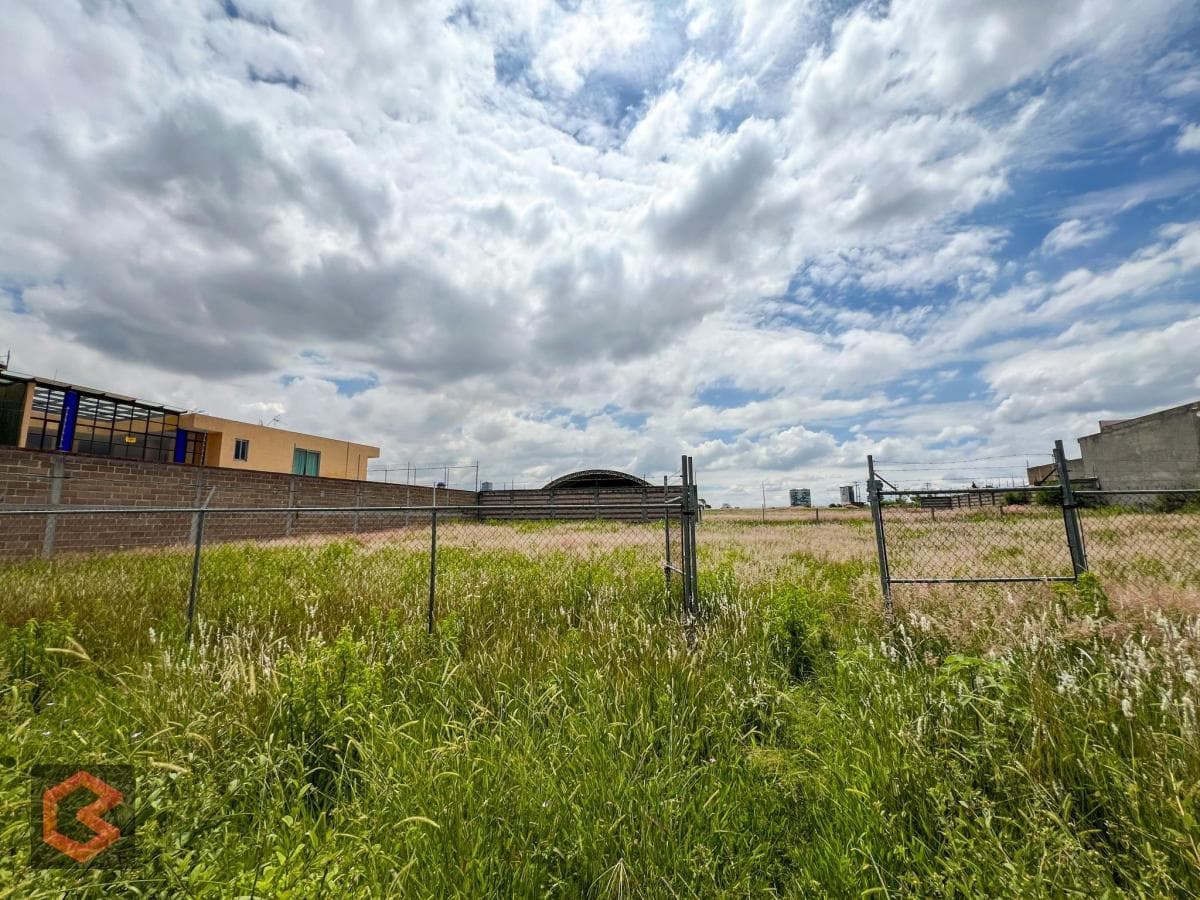 Lot for Sale on a Side Street in LOMAS DE ANGELOPOLIS