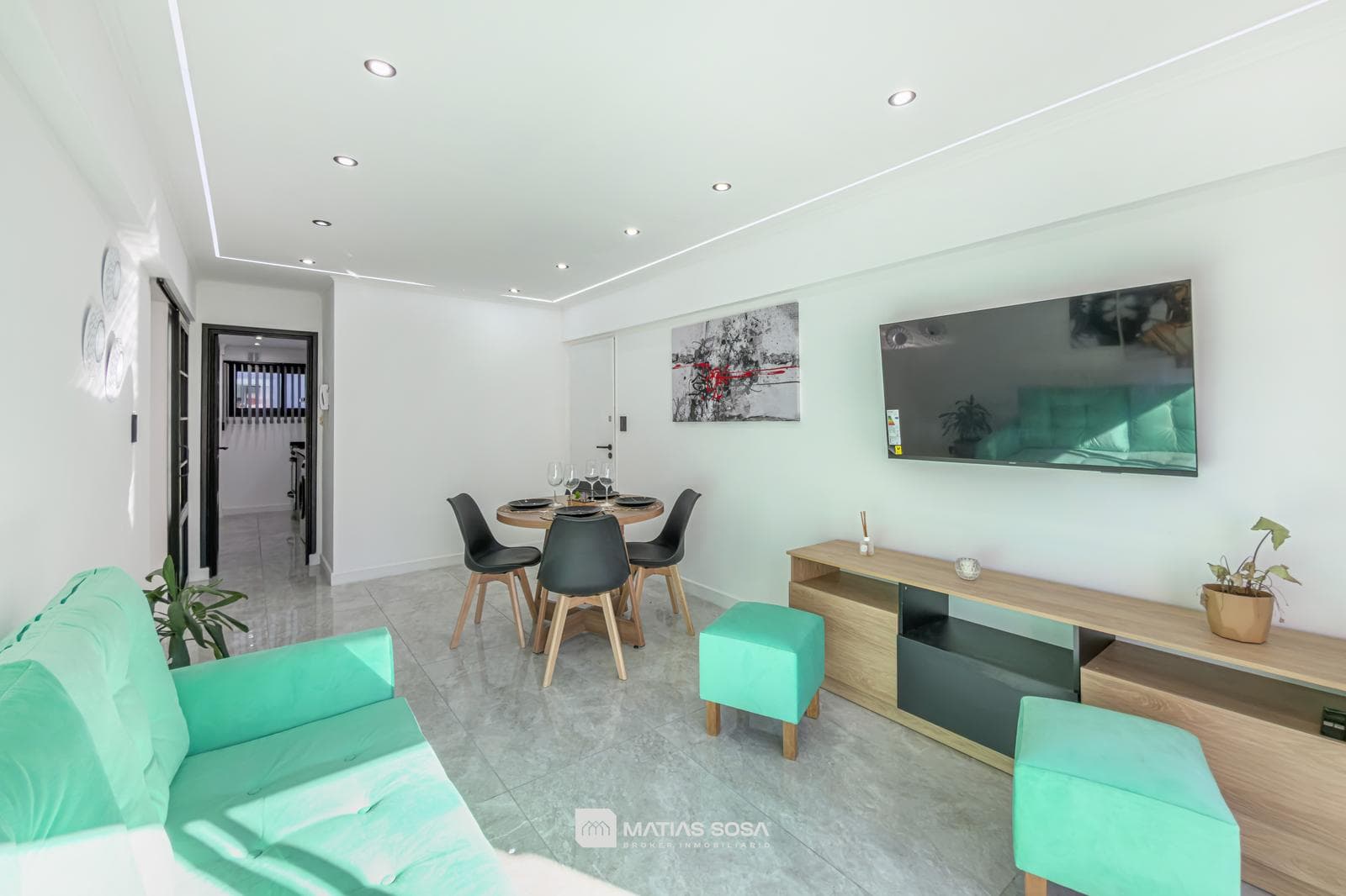 For Sale - Apartment - 3-room - Street-facing with balcony - Renovated and furnished