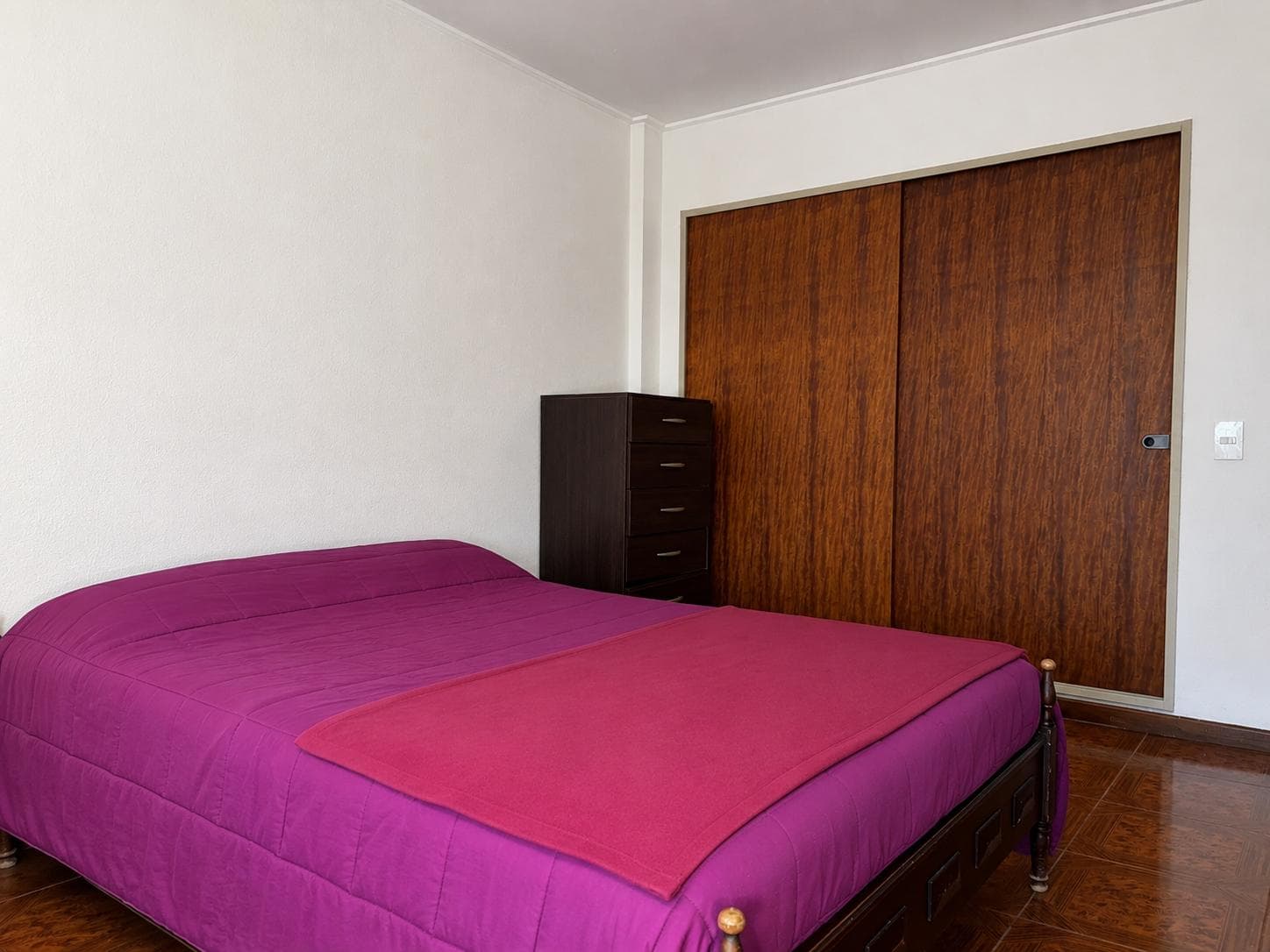 Apartment for Sale - 3 Rooms - Qualifies for a Mortgage - Downtown