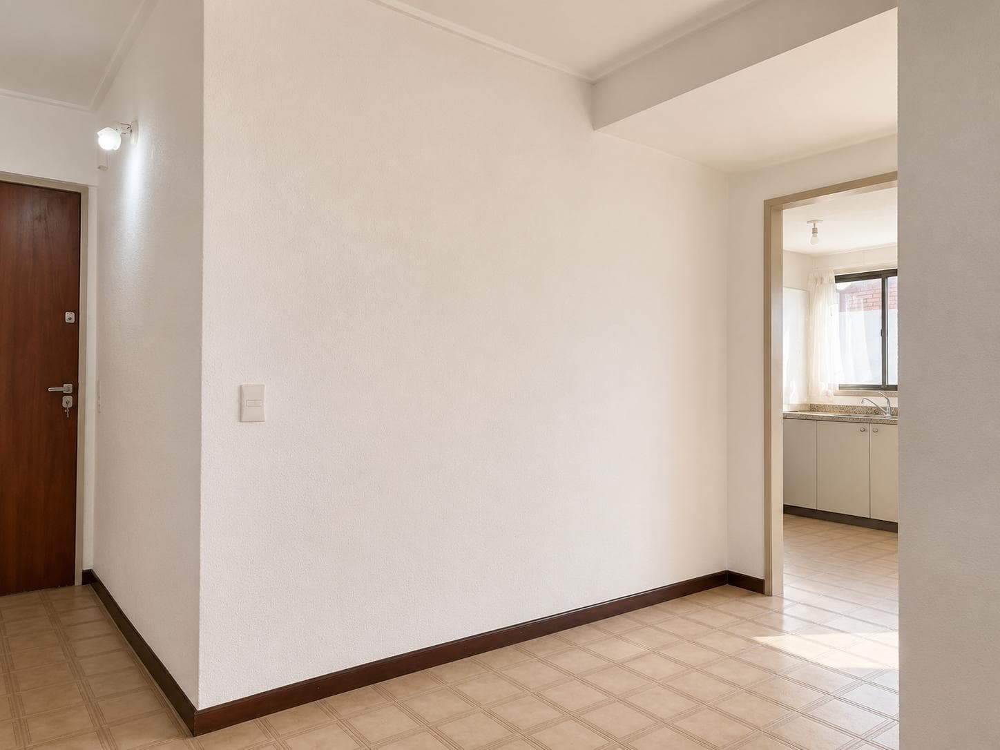 Apartment for Sale - 3 Rooms - Qualifies for a Mortgage - Downtown
