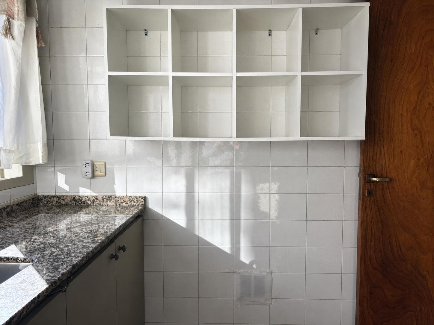 Apartment for Sale - 3 Rooms - Qualifies for a Mortgage - Downtown