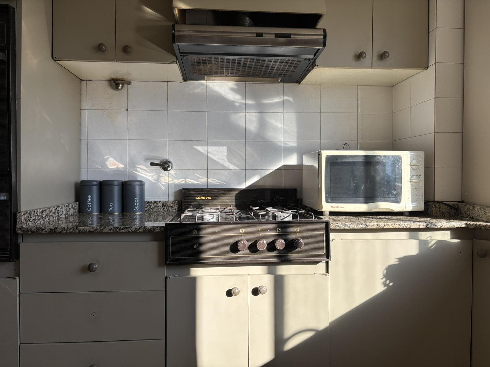Apartment for Sale - 3 Rooms - Qualifies for a Mortgage - Downtown