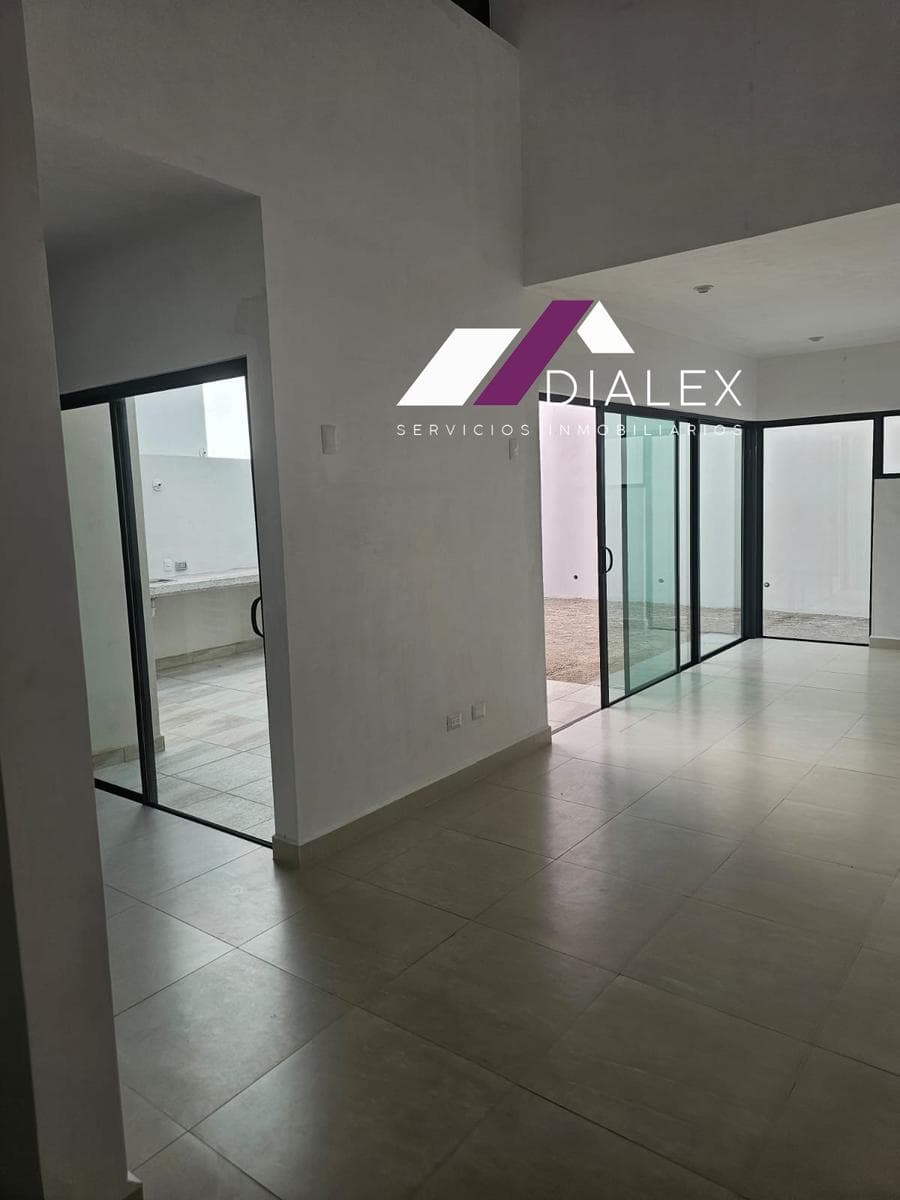 House FOR SALE in the Valle de Cumbres Premier Subdivision - MITRAS PONIENTE - 215 m2, Monterrey