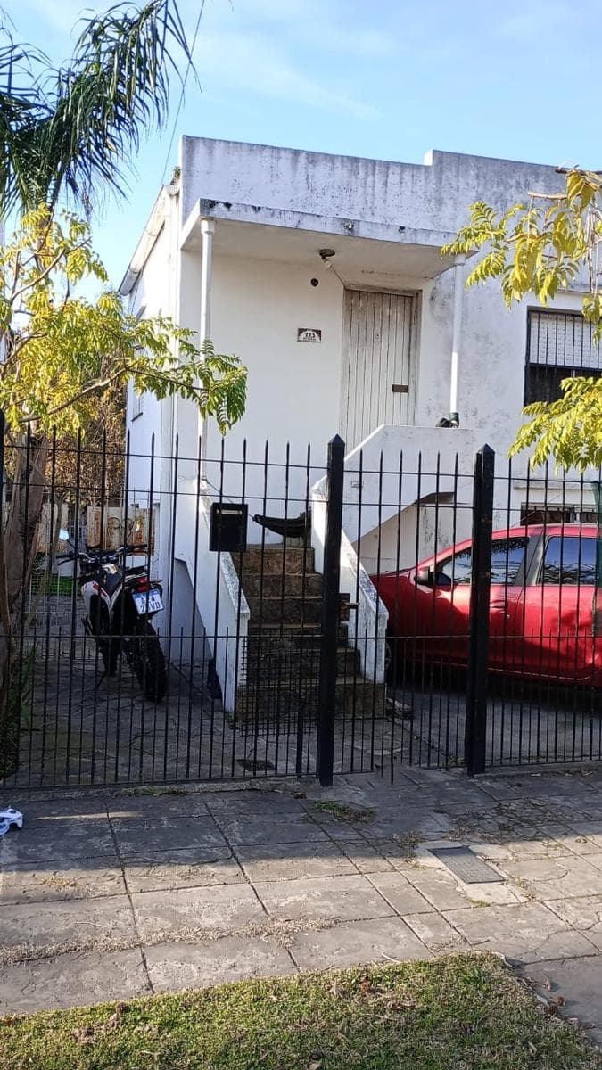 House for Renovation with Large Lot for Sale in Downtown Tigre