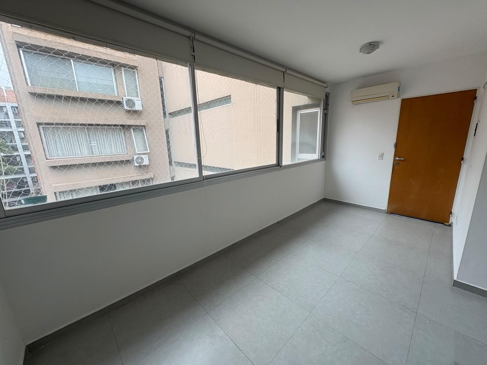 1-Bedroom Apartment WITH GARAGE for Rent in Downtown Rosario