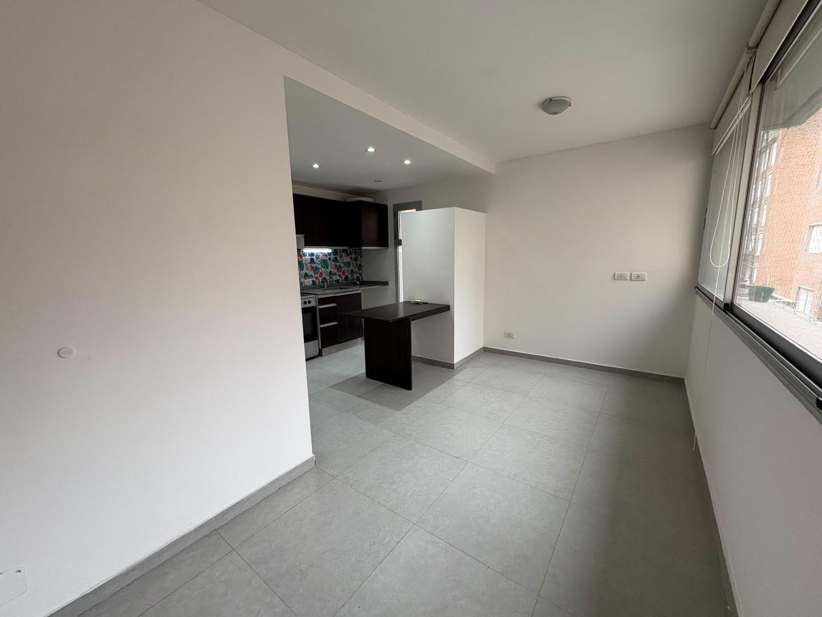 1-Bedroom Apartment WITH GARAGE for Rent in Downtown Rosario