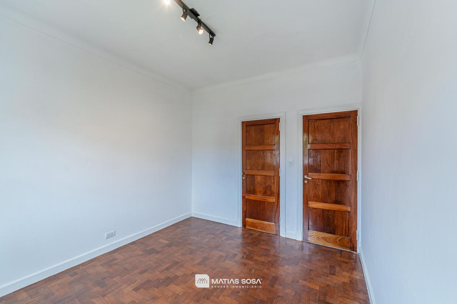 For Sale - 3-room apartment - Renovated