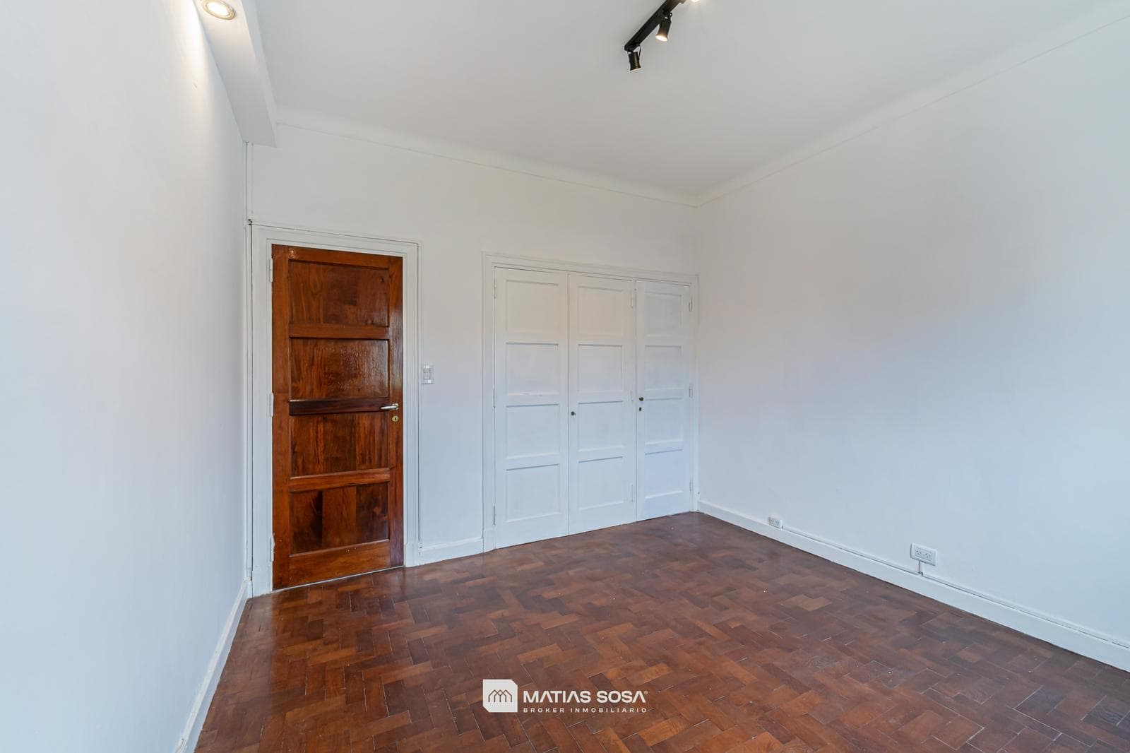 For Sale - 3-room apartment - Renovated