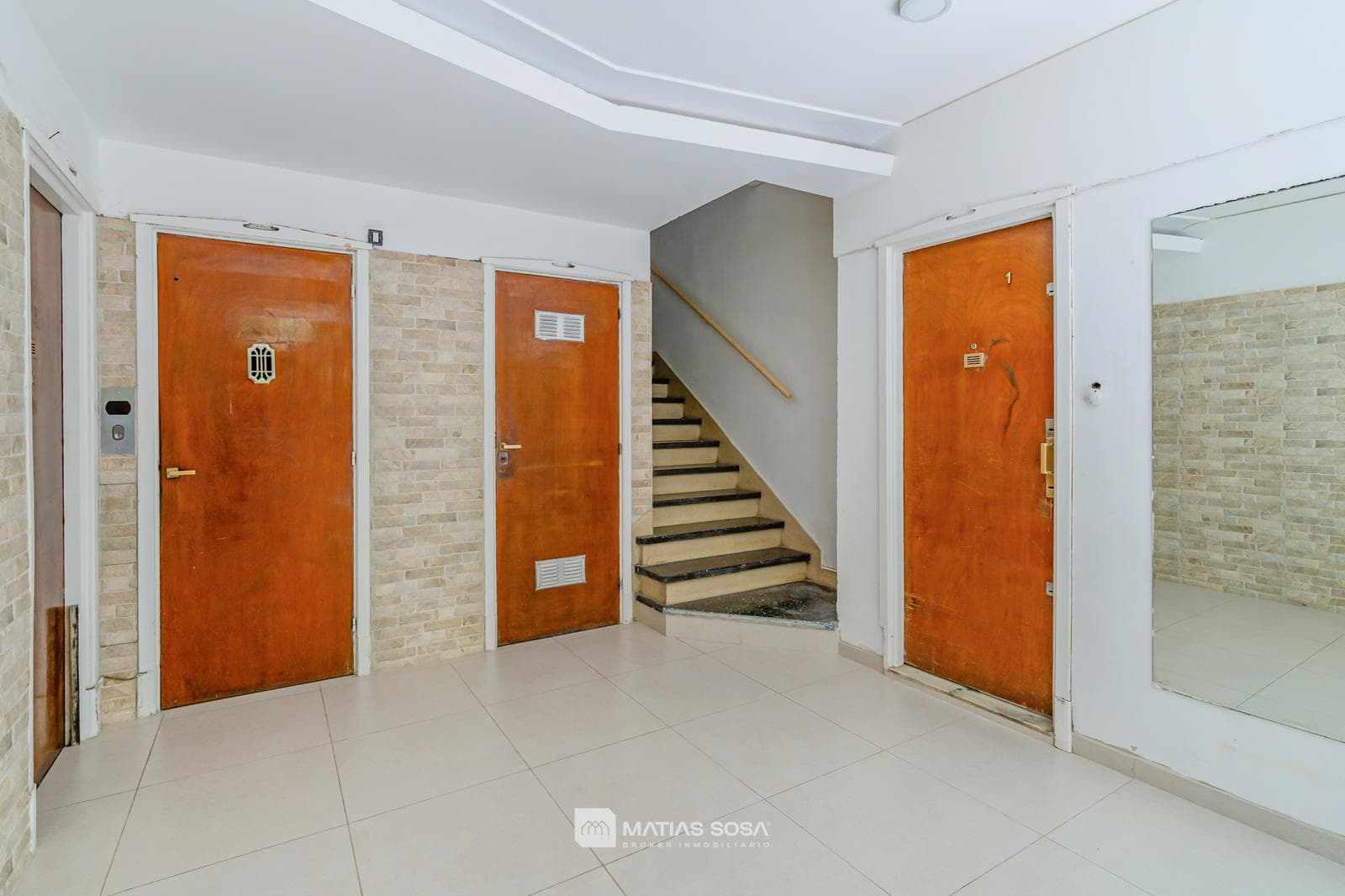 For Sale - 3-room apartment - Renovated - Furnished