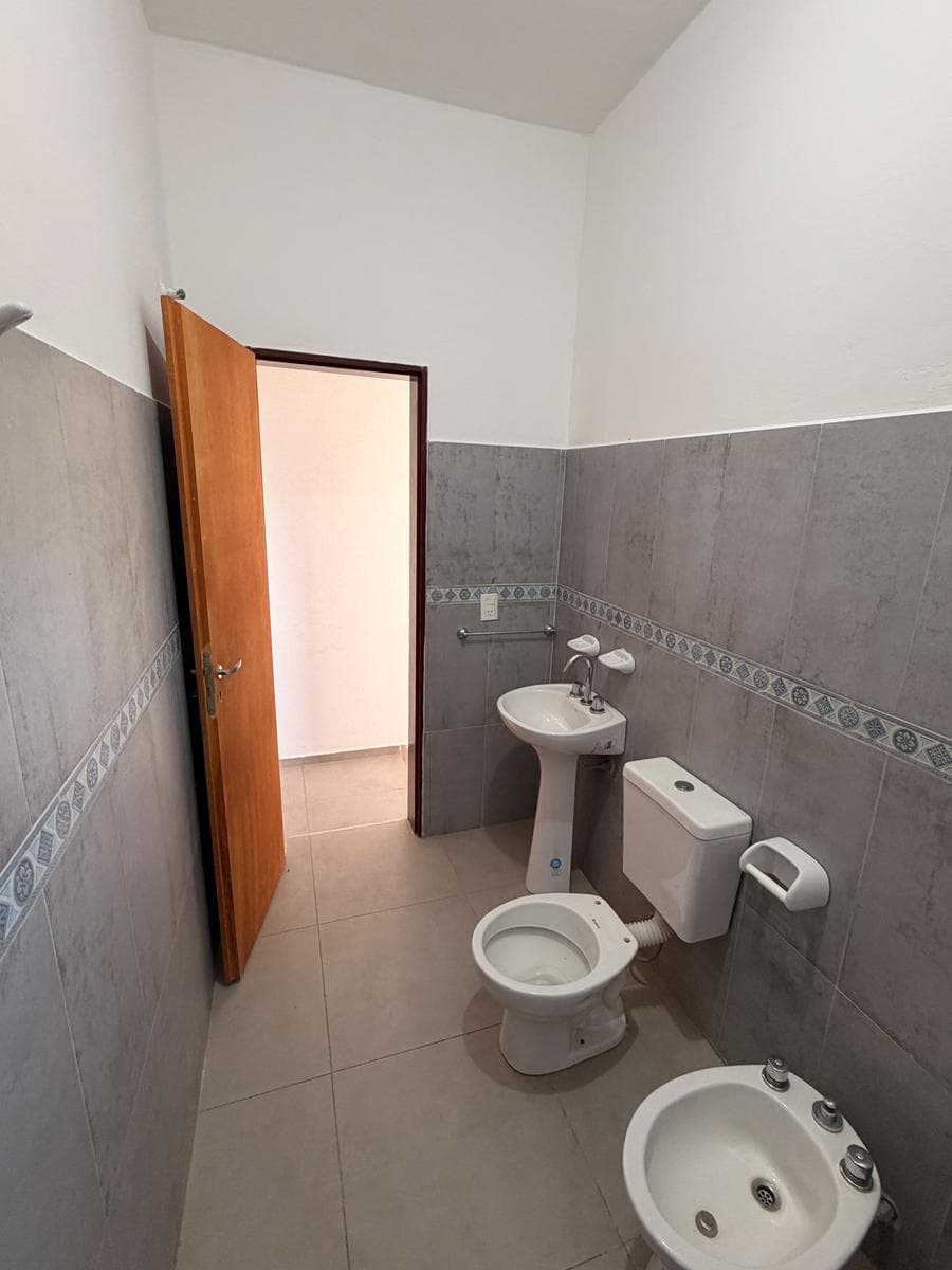 Apartment with a patio just a few meters from Route 5 and the Anisacate River