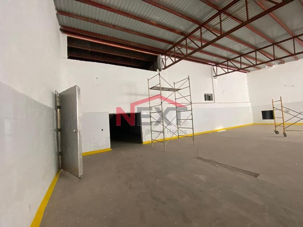 INDUSTRIAL WAREHOUSE FOR SALE