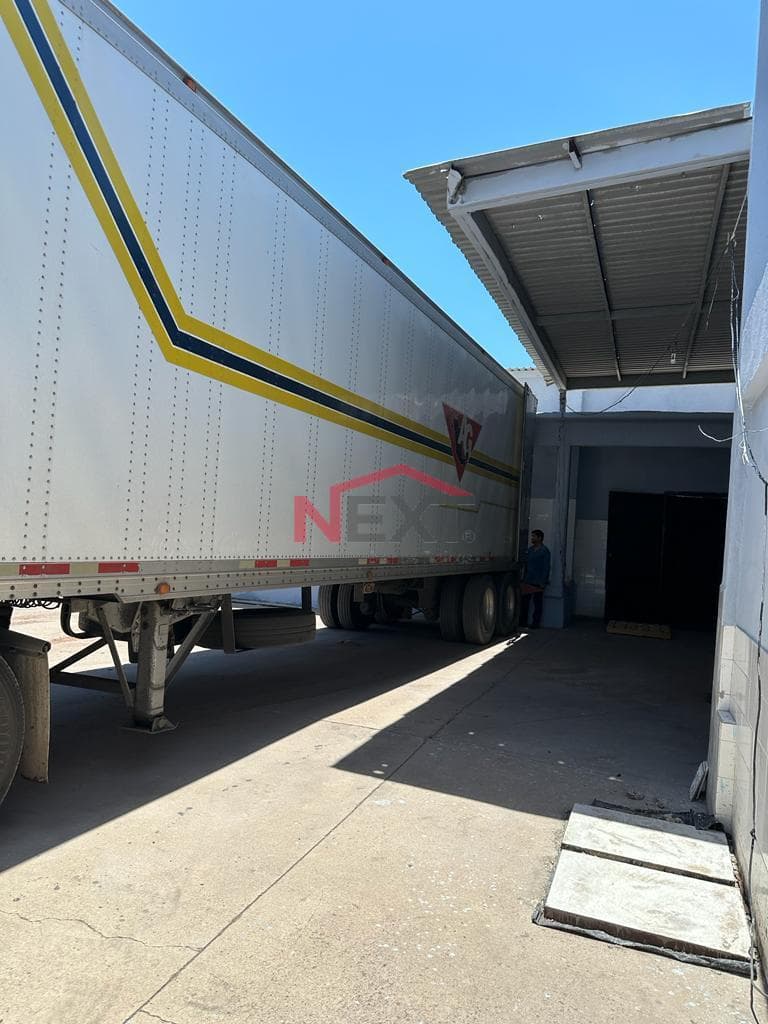 INDUSTRIAL WAREHOUSE FOR SALE
