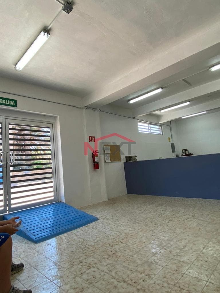 INDUSTRIAL WAREHOUSE FOR SALE