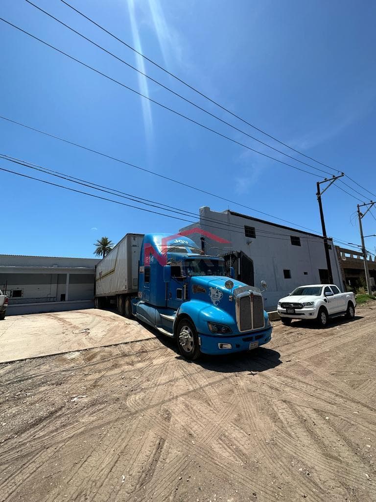 INDUSTRIAL WAREHOUSE FOR SALE
