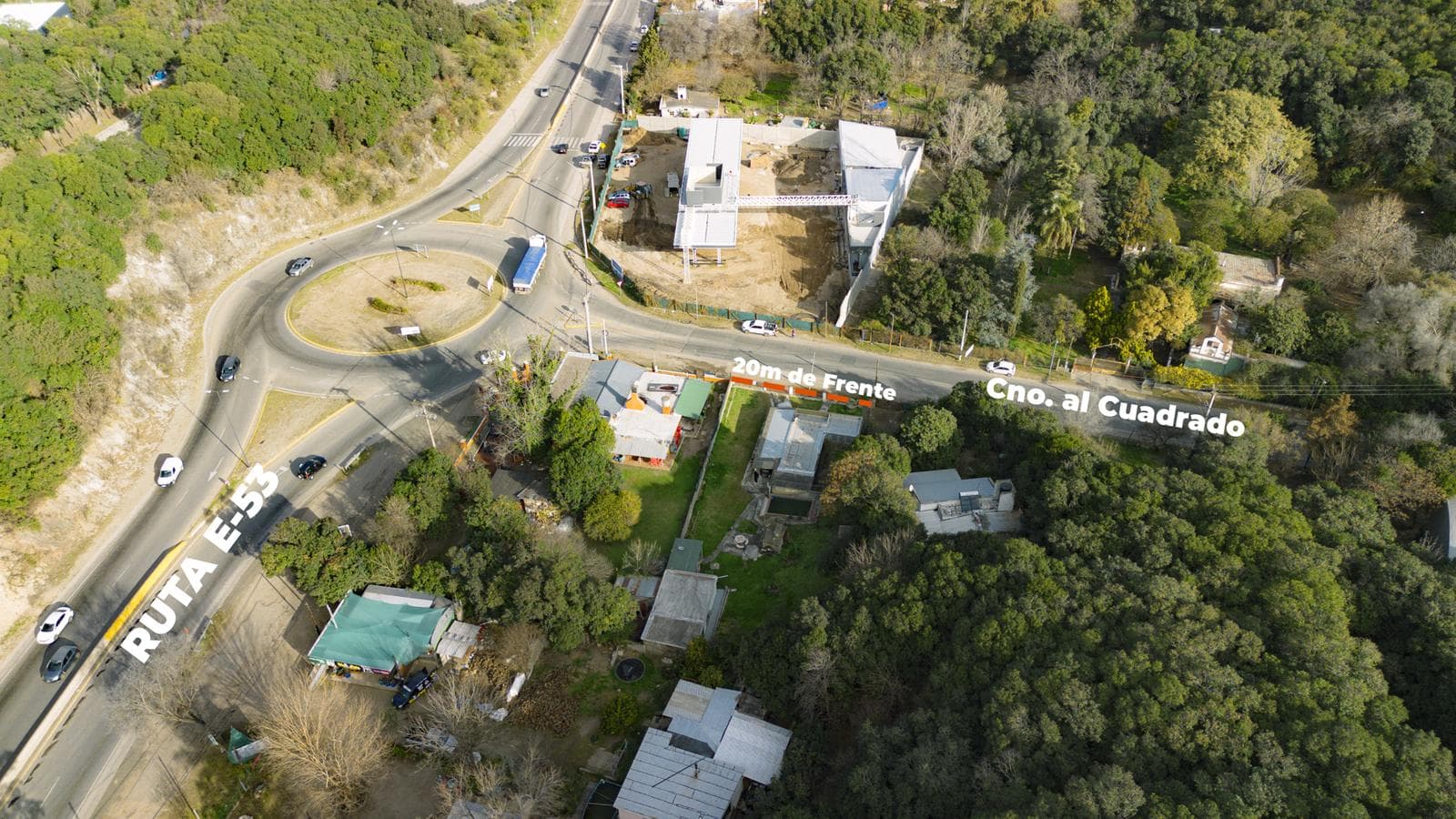 PLOT FOR SALE: 1,000 M² IN RIO CEBALLOS — ON THE ROAD TO EL CUADRADO + 2 HOUSES