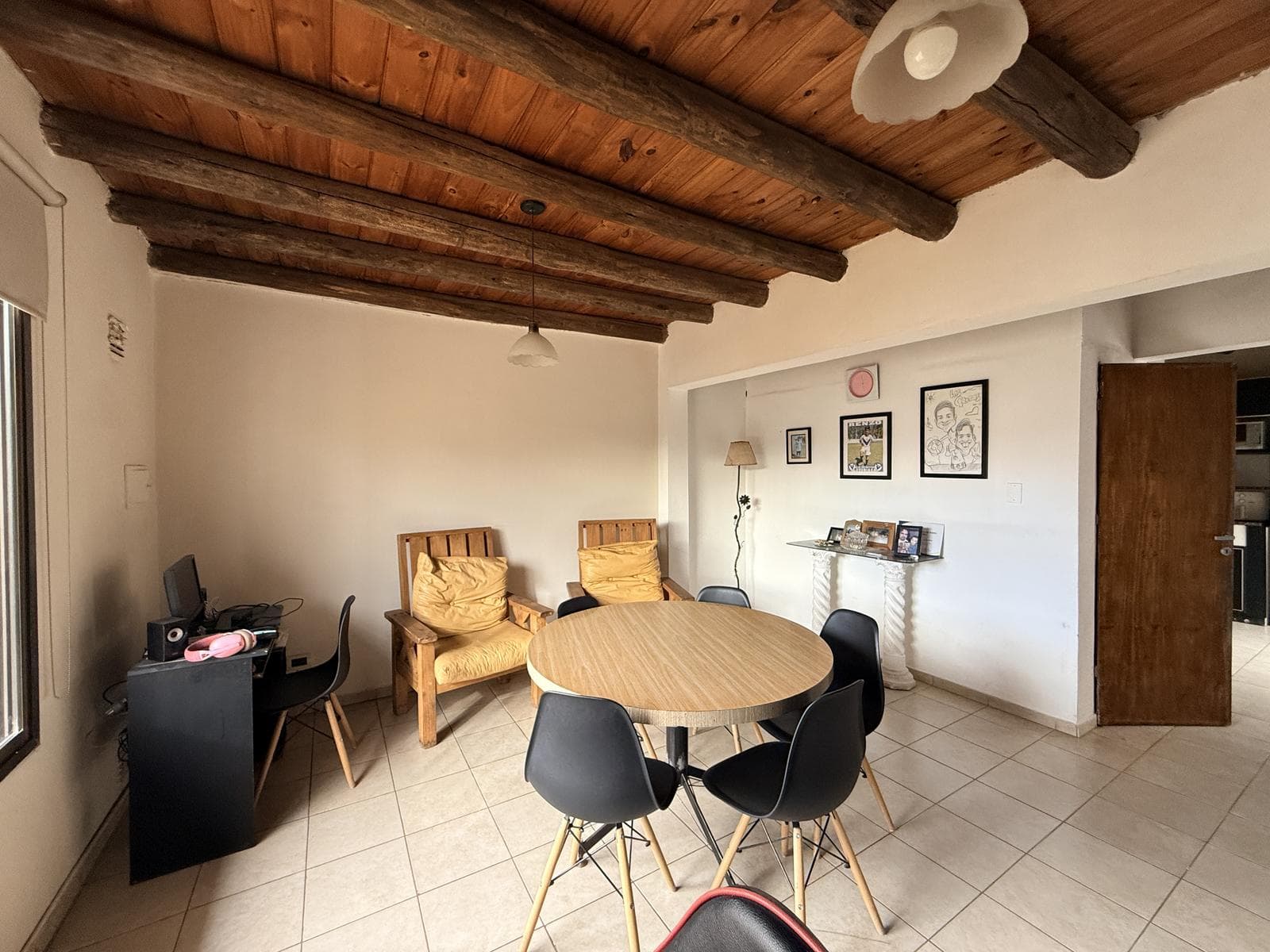 House in Luzuriaga