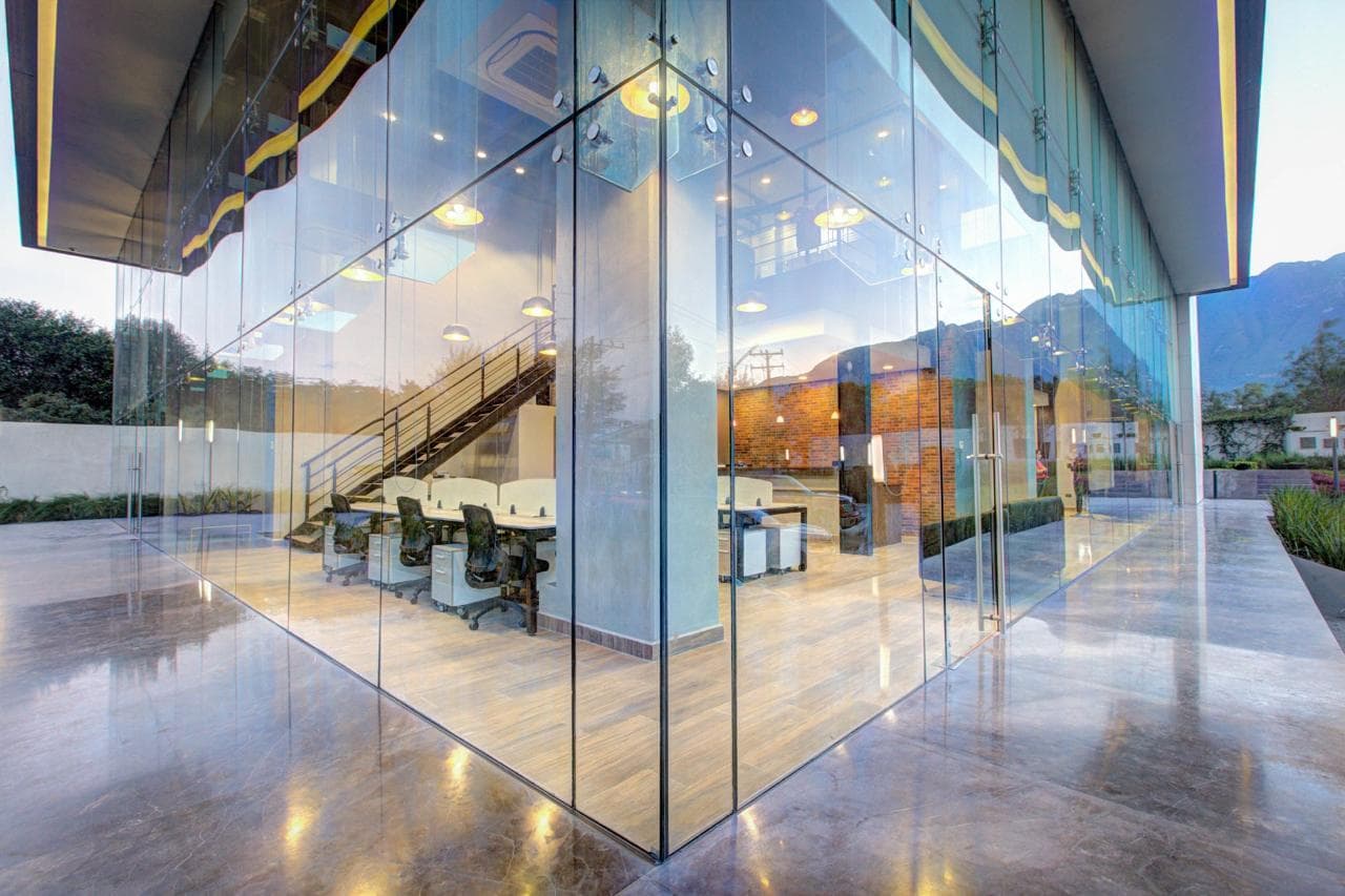 FULLY EQUIPPED OFFICE